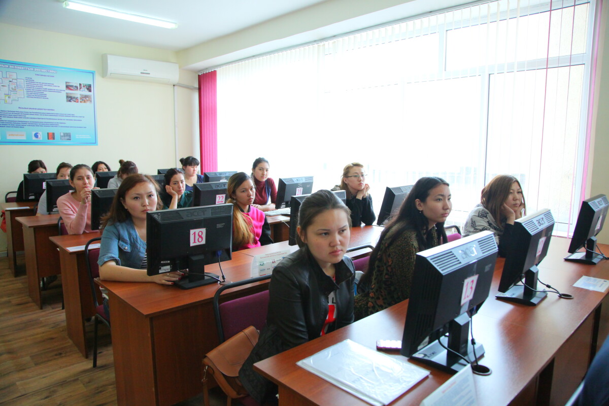 ҚарМУ-да "Әдебиет порталының" таныстырылымы өтті - adebiportal.kz