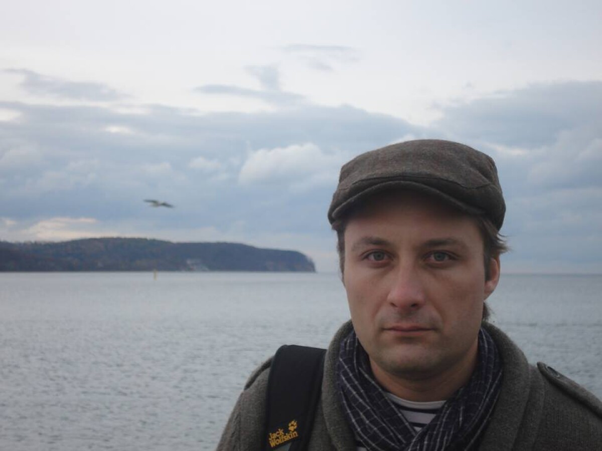 Yuriy Serebryanski’s poetry readings - adebiportal.kz