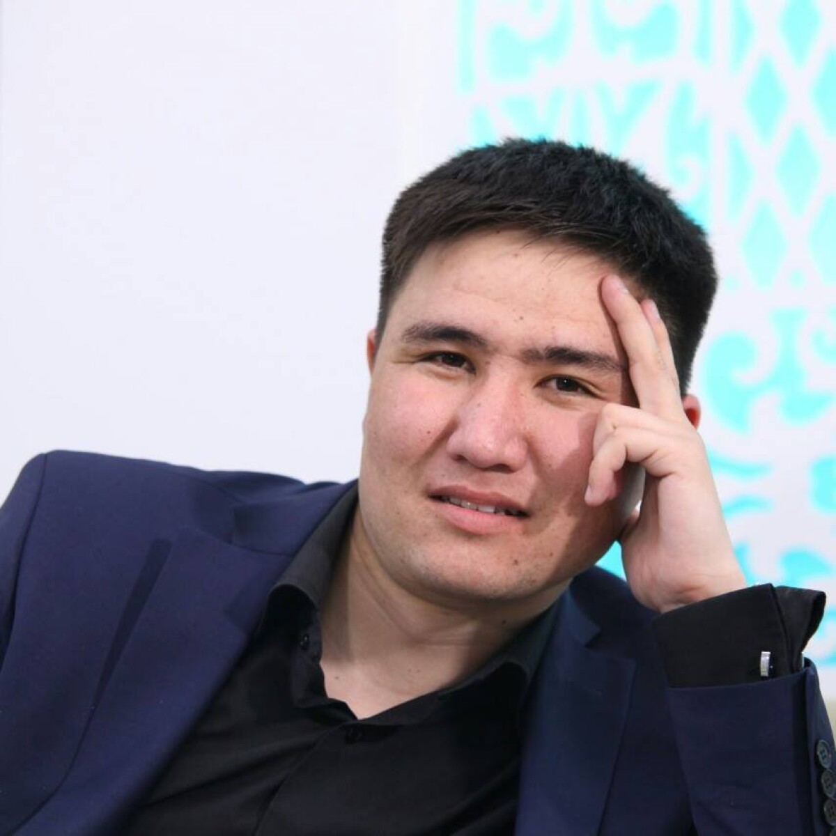 Елдос Тоқтарбай: "Әдебиет – еріккеннің ермегі емес!" - adebiportal.kz