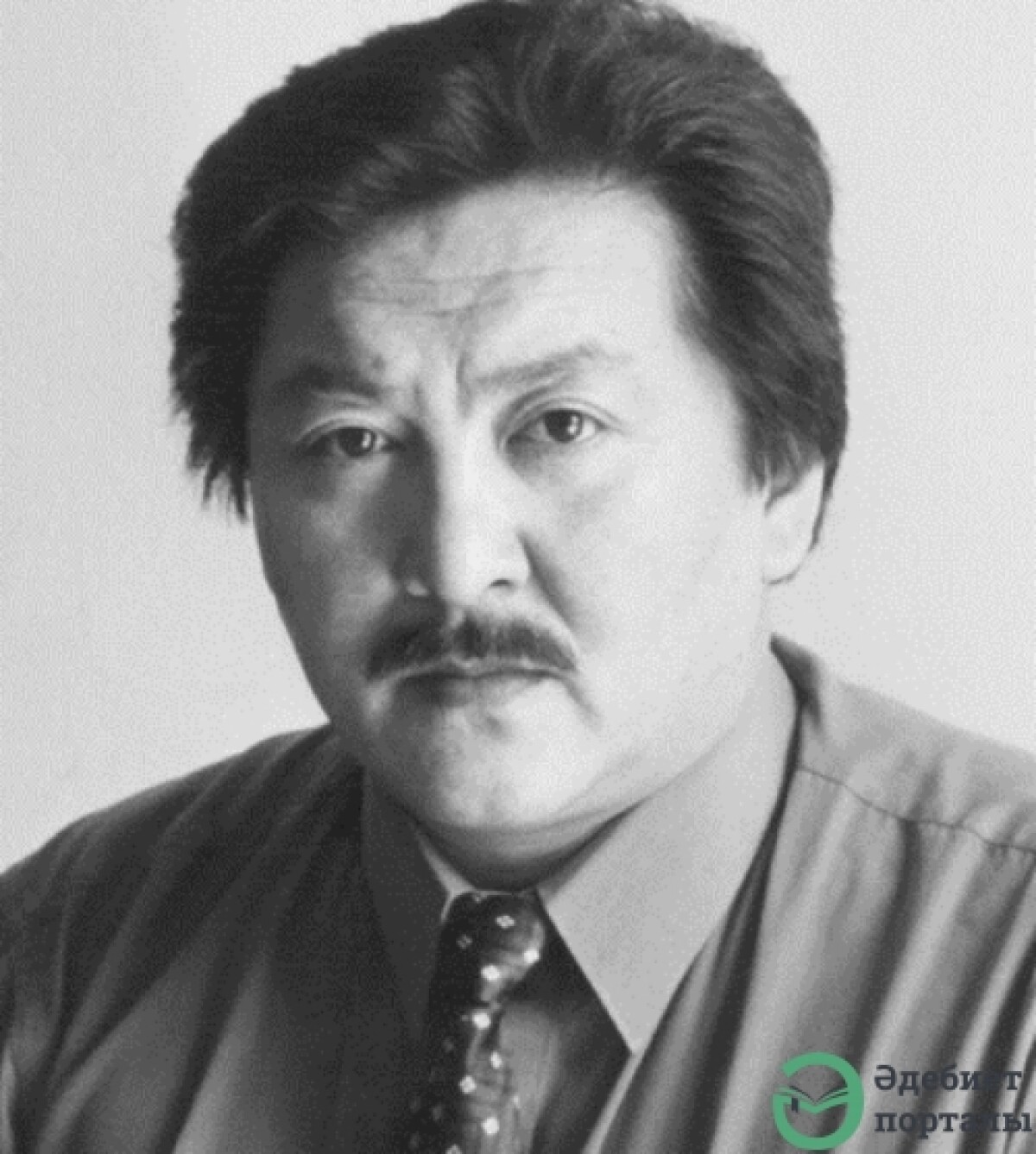 Әмірхан Меңдеке: Қоғам қоясын ақтарған суреткер - adebiportal.kz