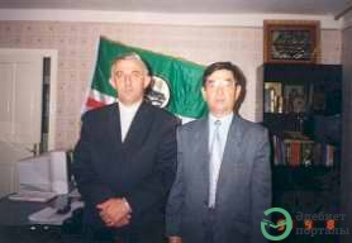 10 interesting facts about Kazakh writer and poet Rafael Niyazbekov - the only man, wrote the truth about the tragic events of the Chechen War for Independence - adebiportal.kz