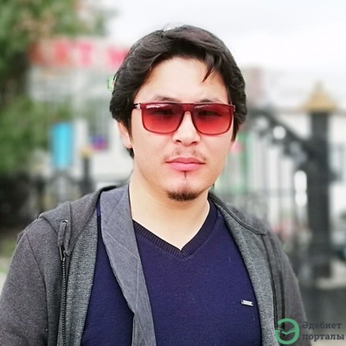 Ол кезде бәріміз ұлы ақын едік - adebiportal.kz