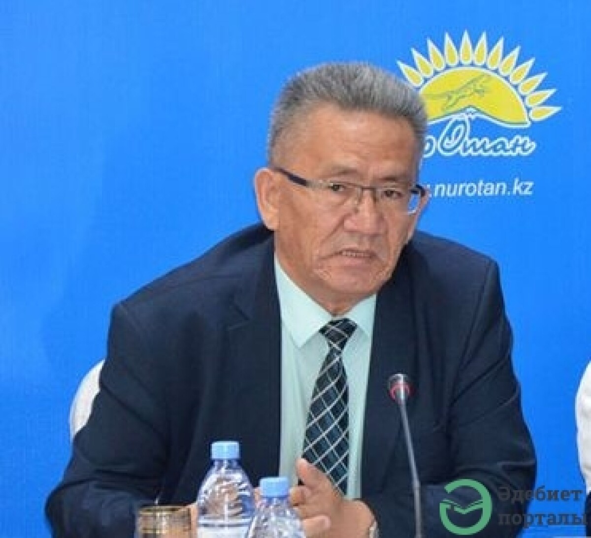 Нүсіпбай Әбдірахым - adebiportal.kz