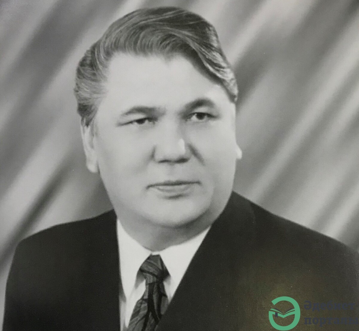 Мұхтар Кәрібай. Солдат соғысқа кетті - adebiportal.kz