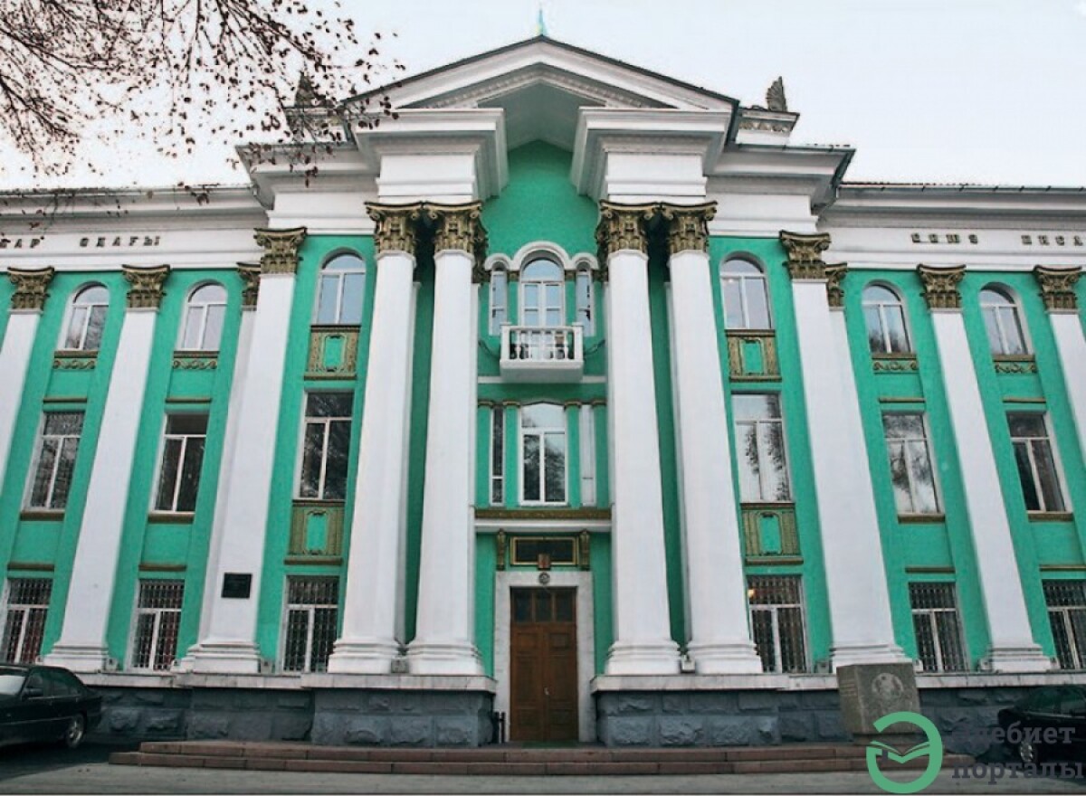 Бауыржан Жақып. Әдебиеттің алтын ордасы - adebiportal.kz