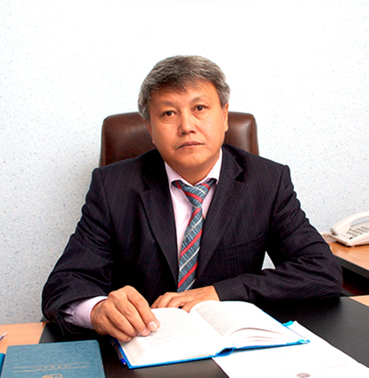 Ербол Тілешов: Поэзия – қоғамдық сана айғағы - adebiportal.kz