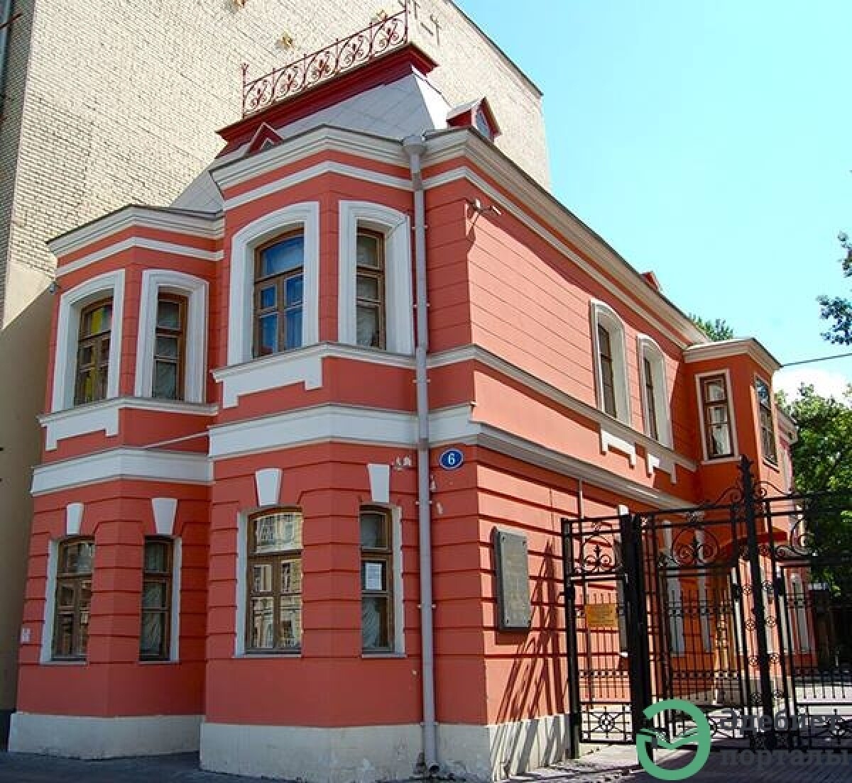 Чеховтың үйі - adebiportal.kz