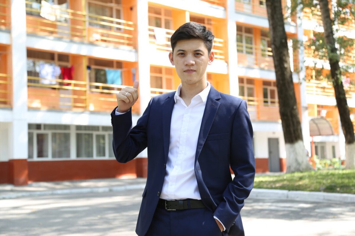 Абай Аймағамбет: «Антиутопиялық көлемді дүниені жоспарлап  жүрмін» - adebiportal.kz