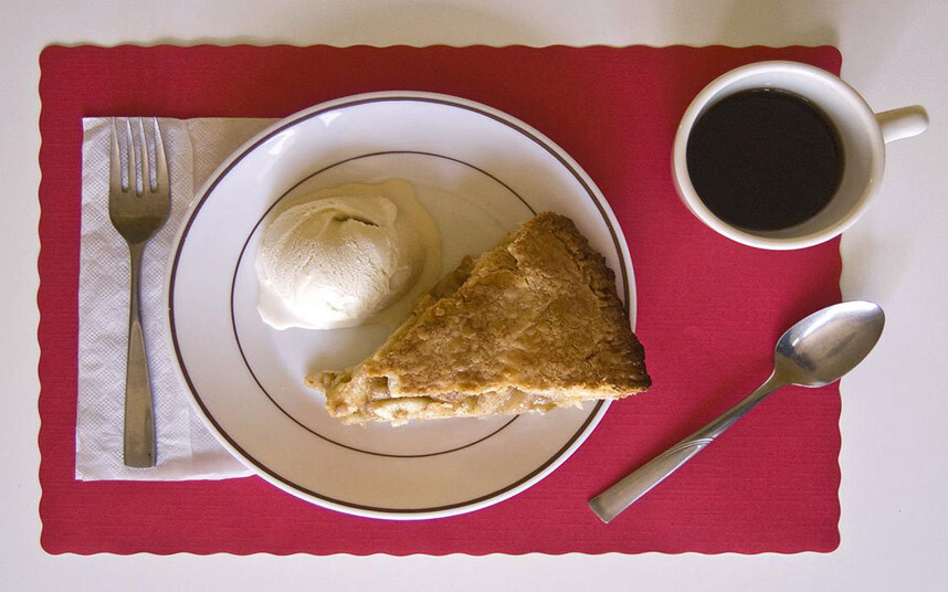 10 great meals in literature - фото 3 - adebiportal.kz
