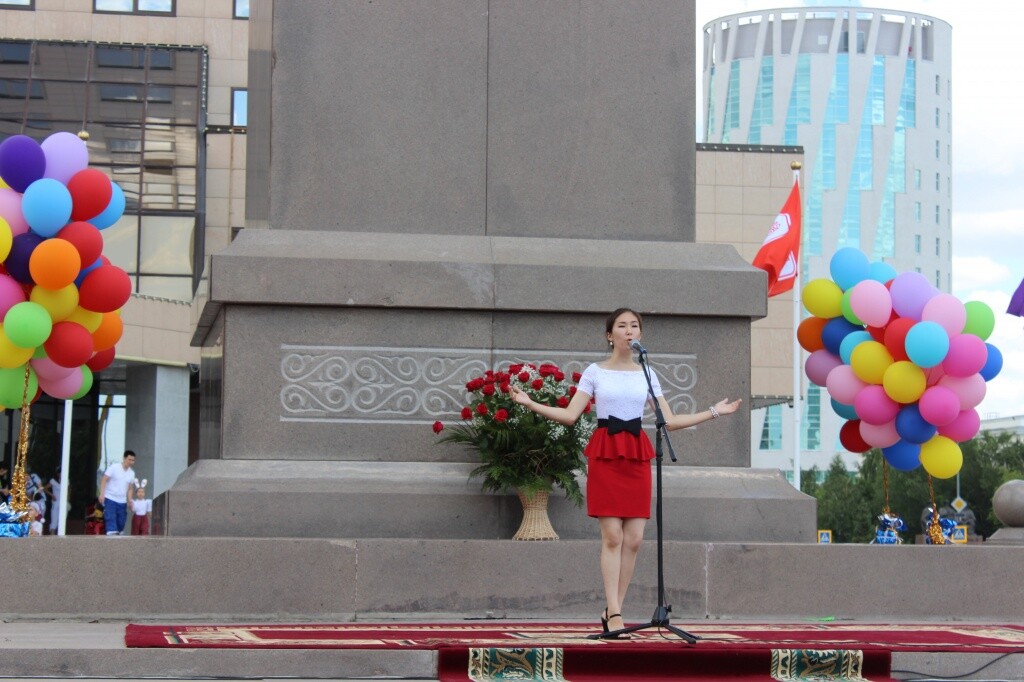 Book and Poetry holiday - фото 3 - adebiportal.kz