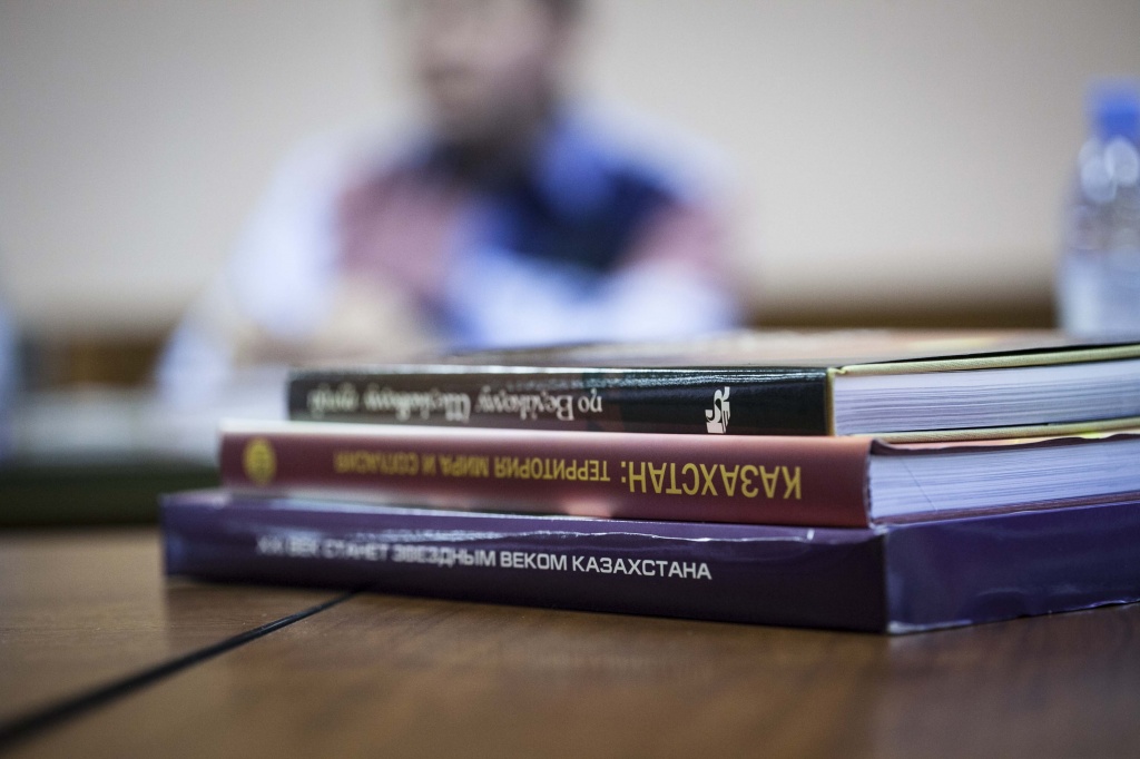 The meeting with a Russian poet Andrey Korovin - фото 8 - adebiportal.kz