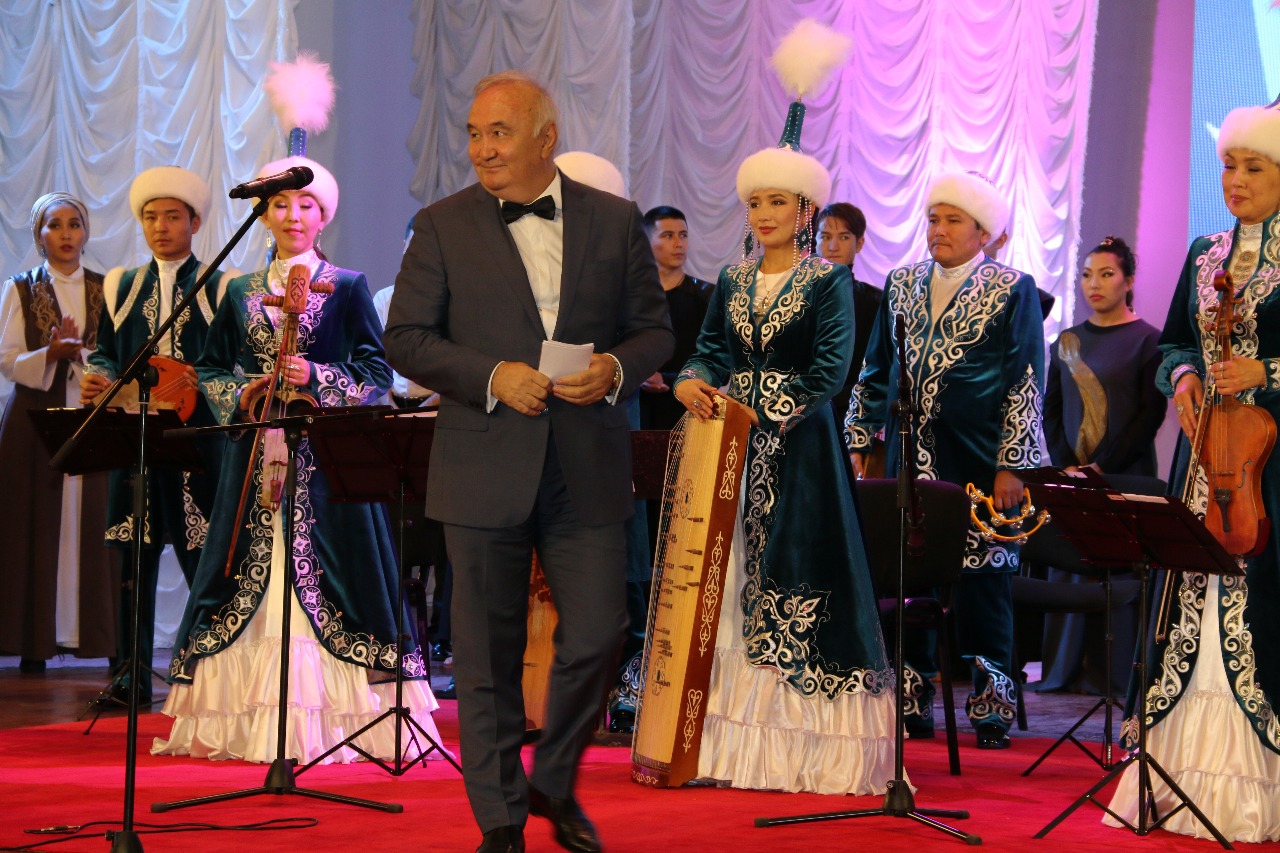 http://adebiportal.kz/kz/authors/view/1402