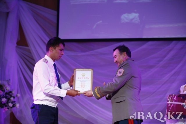 3bc380ecba0082beed2a8cc5e761f5a3.jpg